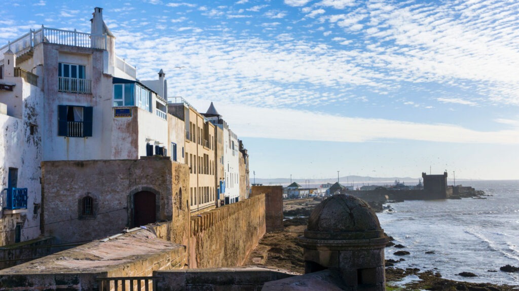 houses-by-sea-essaouira-morocco-2026-01-09-11-13-53-utc